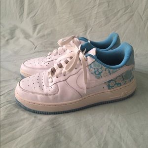 Nike AF-1 sneakers